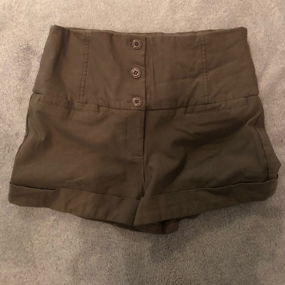 Olive high waisted shorts